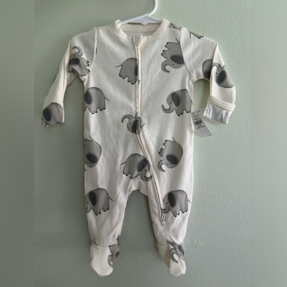 Old Navy Elephant Footed Sleeper with Double Zipper Size 0-3mo - Picture 1 of 6